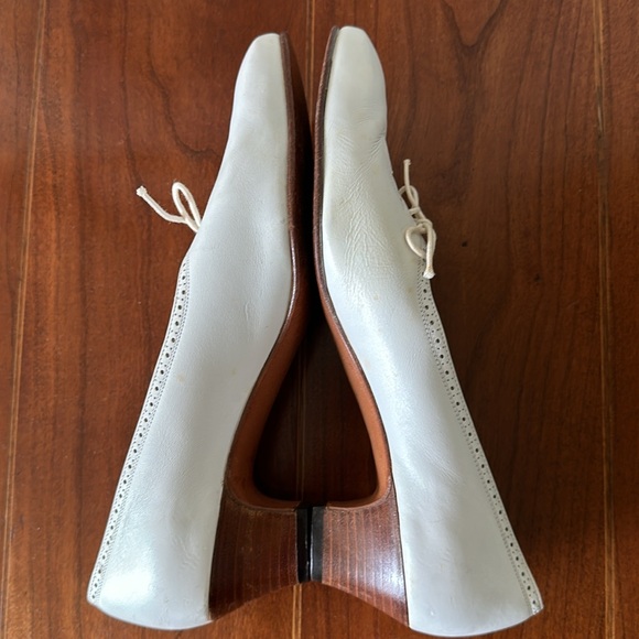 Salvatore Ferragamo Boutique Vintage White Shoes Sz 7.5 - Picture 5 of 10